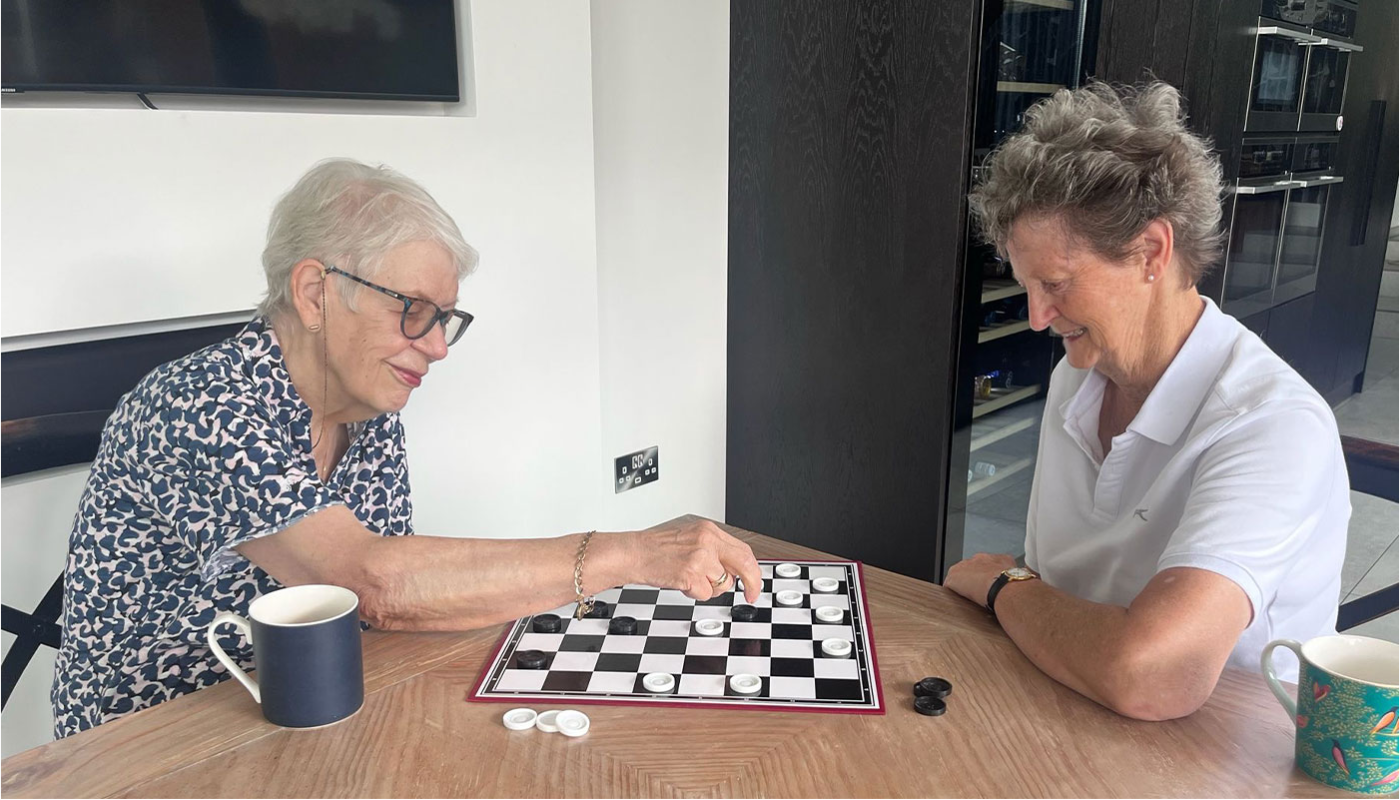 Live-in care or a care home? A family decision guide